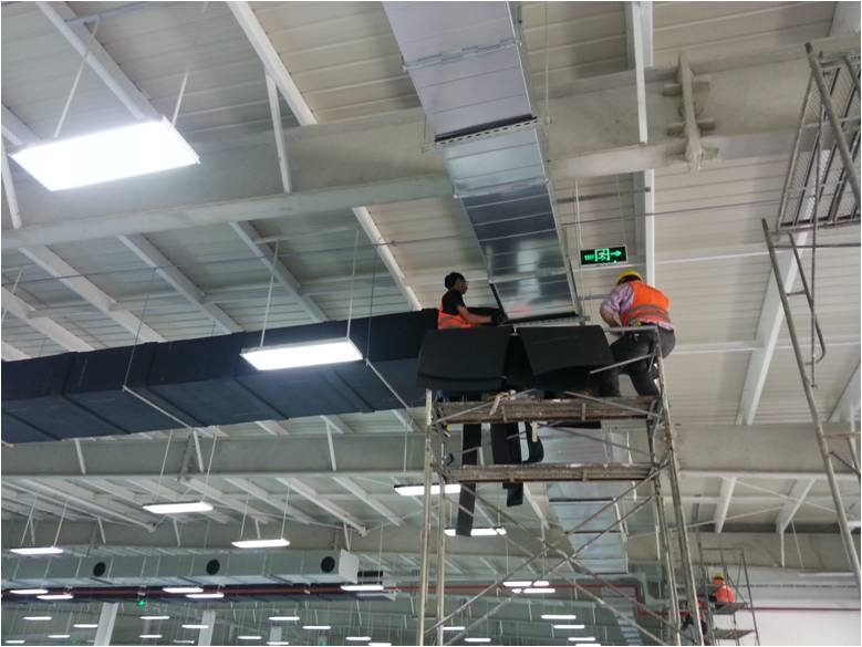 Duct insulation and assembly work