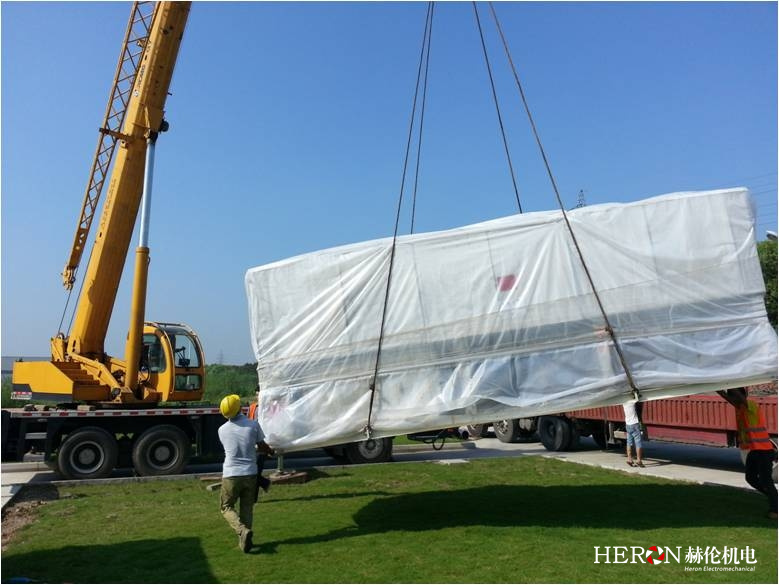 Outdoor unit lifting
